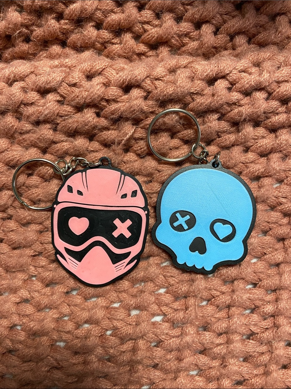 Pink Motorcycle Helmet & Blue Skull Keychain Set